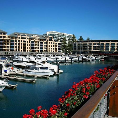 Glenelg Beach Hostel Екстериор снимка