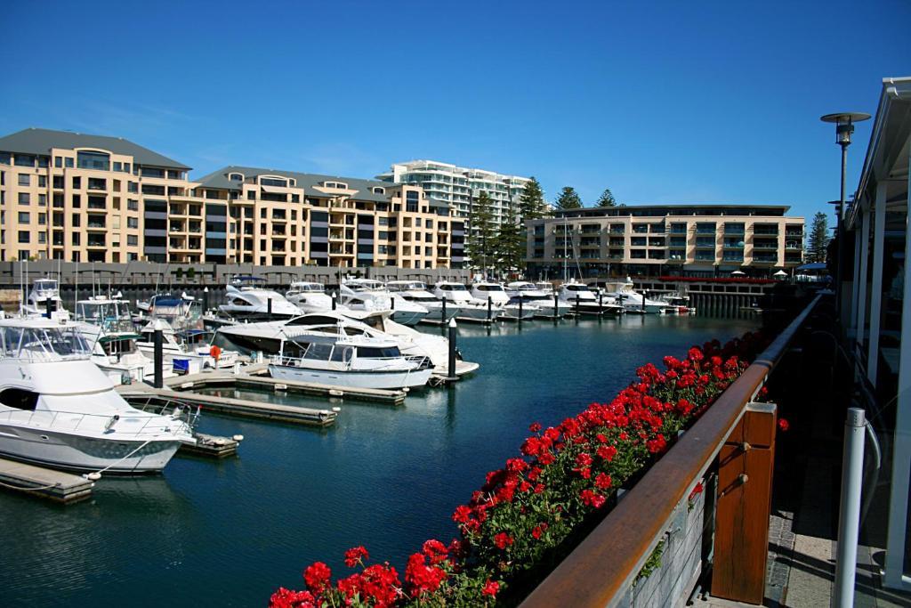 Glenelg Beach Hostel Екстериор снимка