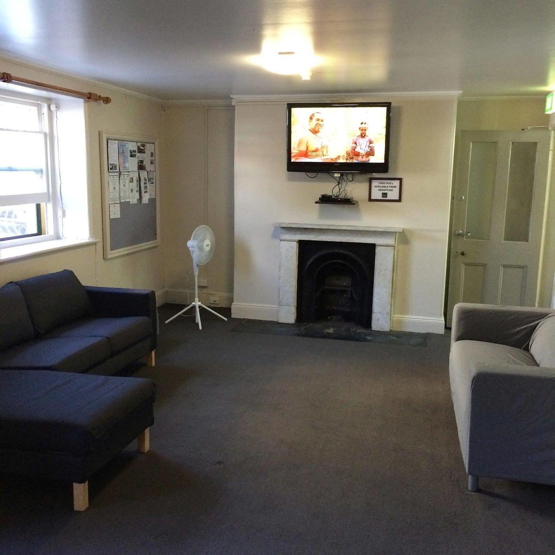 Glenelg Beach Hostel Екстериор снимка