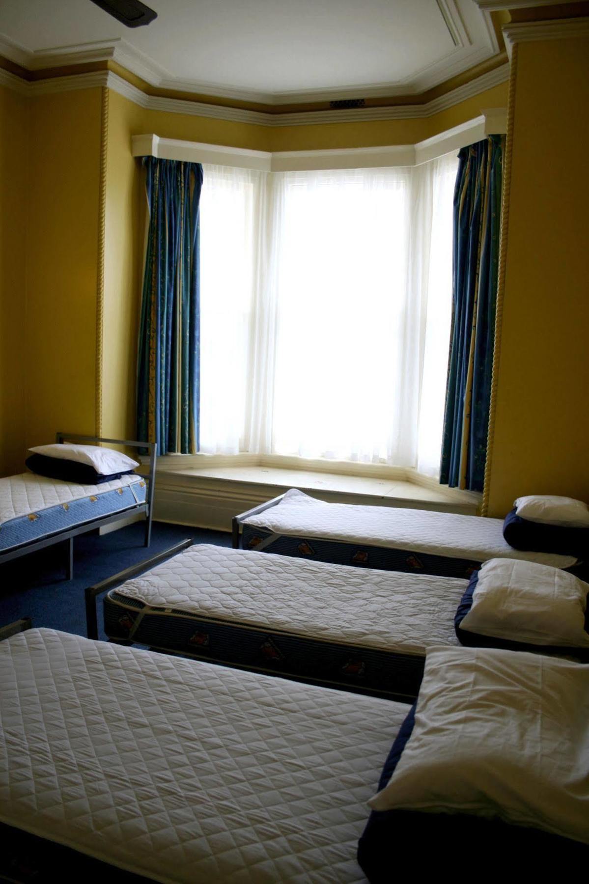 Glenelg Beach Hostel Екстериор снимка